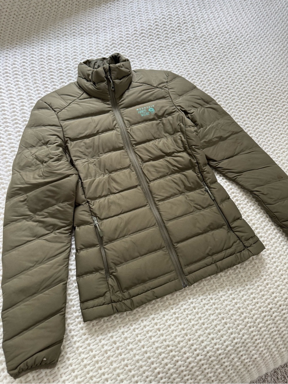 Mountain Hardwear Women's Olive Lightweight Puffer Jacket